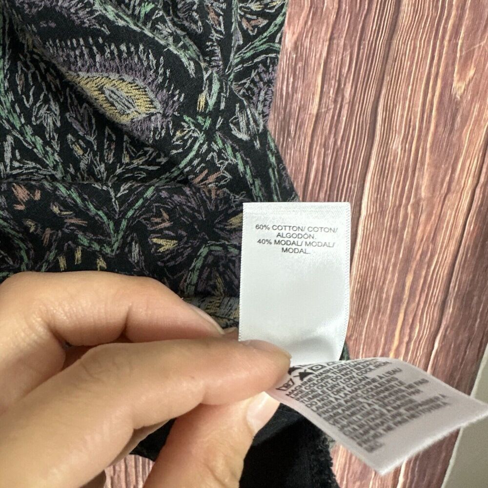 Lucky Brand Womens Short Sleeve Paisley Shirt Dark Colors Plus Size 1X - Picture 4 of 6